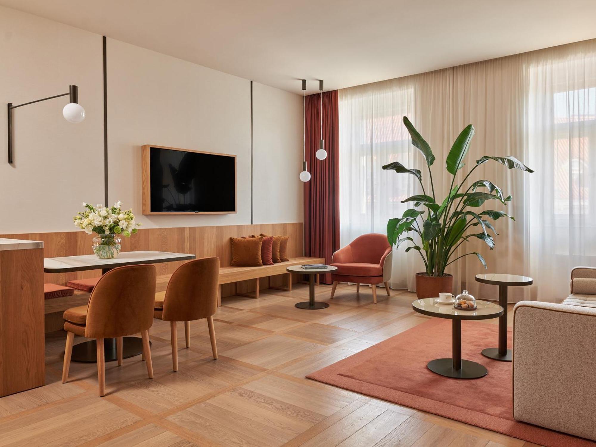 The Julius Hotel 5*