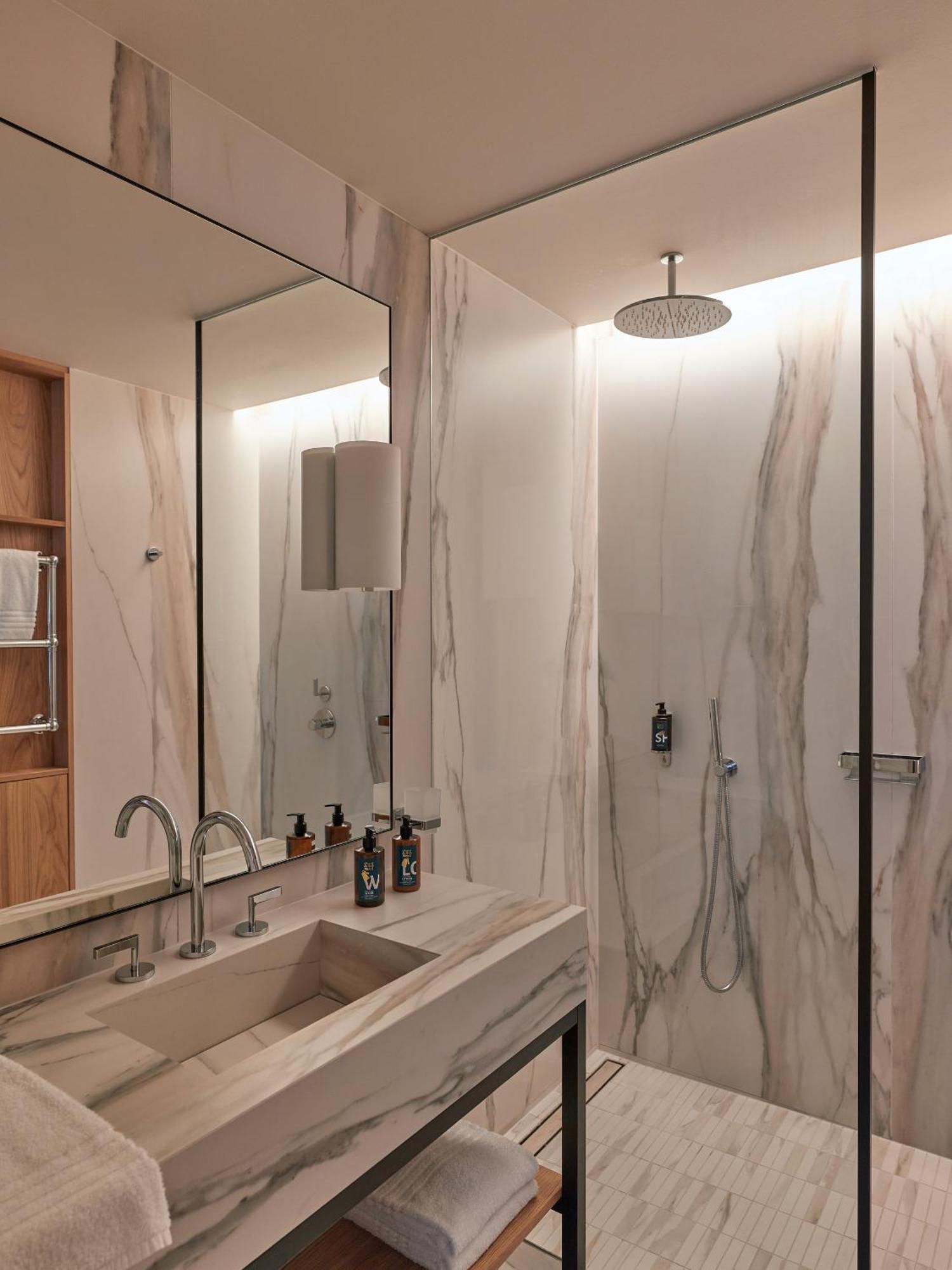 The Julius Hotel 5*